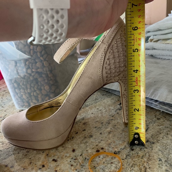 Nude platform suede heels dressy - Picture 5 of 5